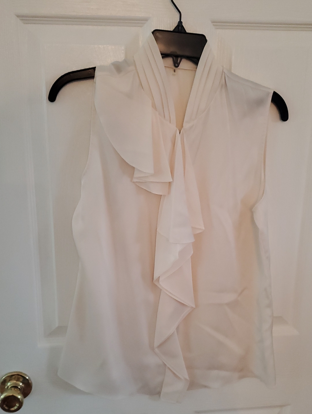 Elie Tahari Ivory Ruffle Front Sleeveless Blouse